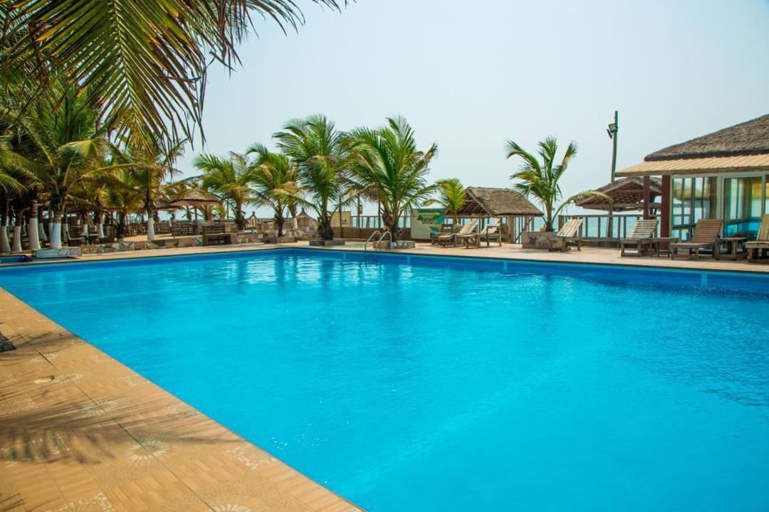 Ocean Green Beach Resort Prampram Exterior photo