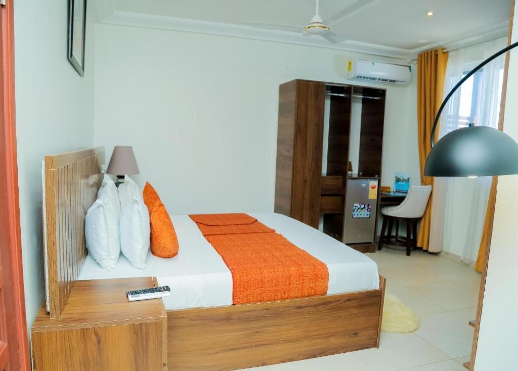 Ocean Green Beach Resort Prampram Exterior photo